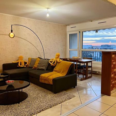 Comfy, Cosy, And Spacious Apartment Near Paris ブゾン エクステリア 写真