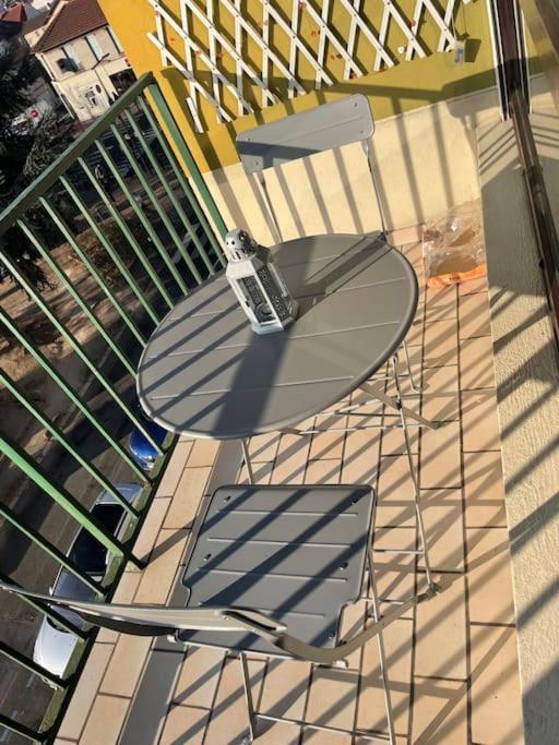 Comfy, Cosy, And Spacious Apartment Near Paris ブゾン エクステリア 写真