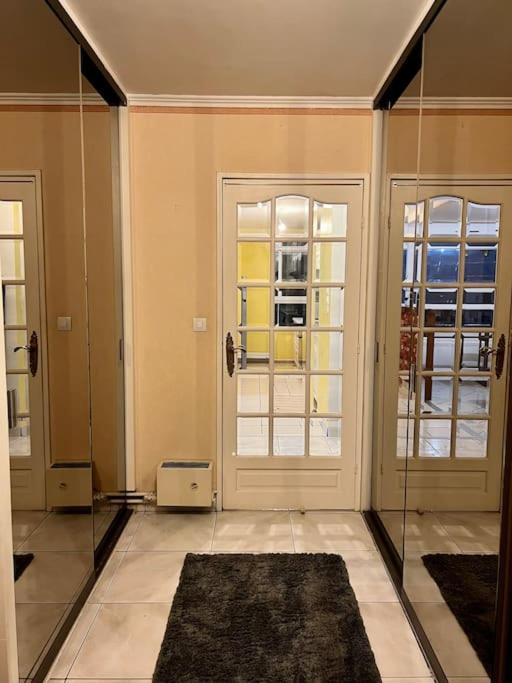 Comfy, Cosy, And Spacious Apartment Near Paris ブゾン エクステリア 写真